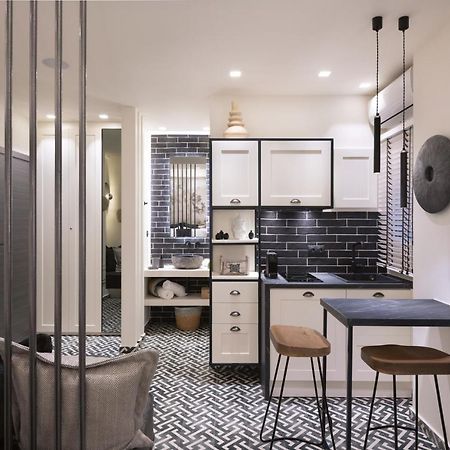 Adrianou At Heart Of Plaka Apartment Athens Ngoại thất bức ảnh