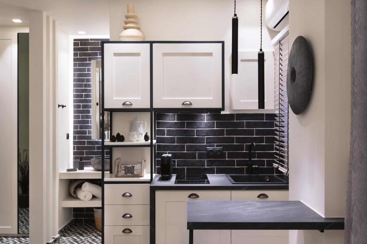 Adrianou At Heart Of Plaka Apartment Athens Ngoại thất bức ảnh