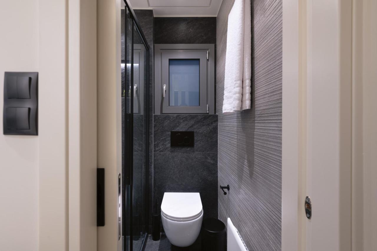 Adrianou At Heart Of Plaka Apartment Athens Ngoại thất bức ảnh